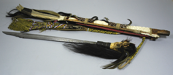 Mandau merupakan senjata tradisional Kalimantan Tengah,yang di 